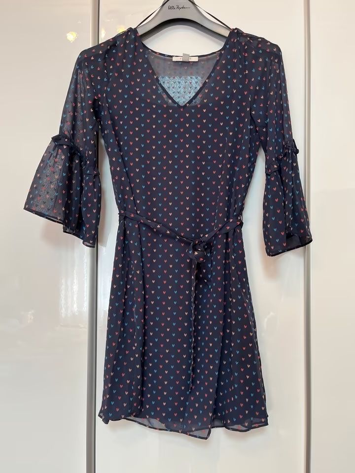 Esprit Vestiti: Esprit Kleid mit Unterkleid Gr. 34 – Usato da Zürich venduto da ksbuys