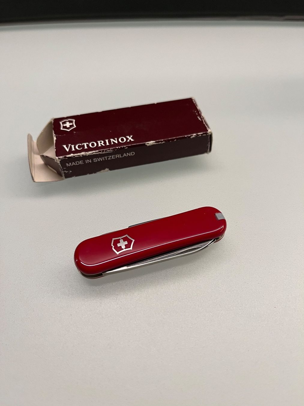 Victorinox Coltelli tascabile: Victorinox Sackmesser alt klein – Usato da Bellach venduto da 2ndBox 1