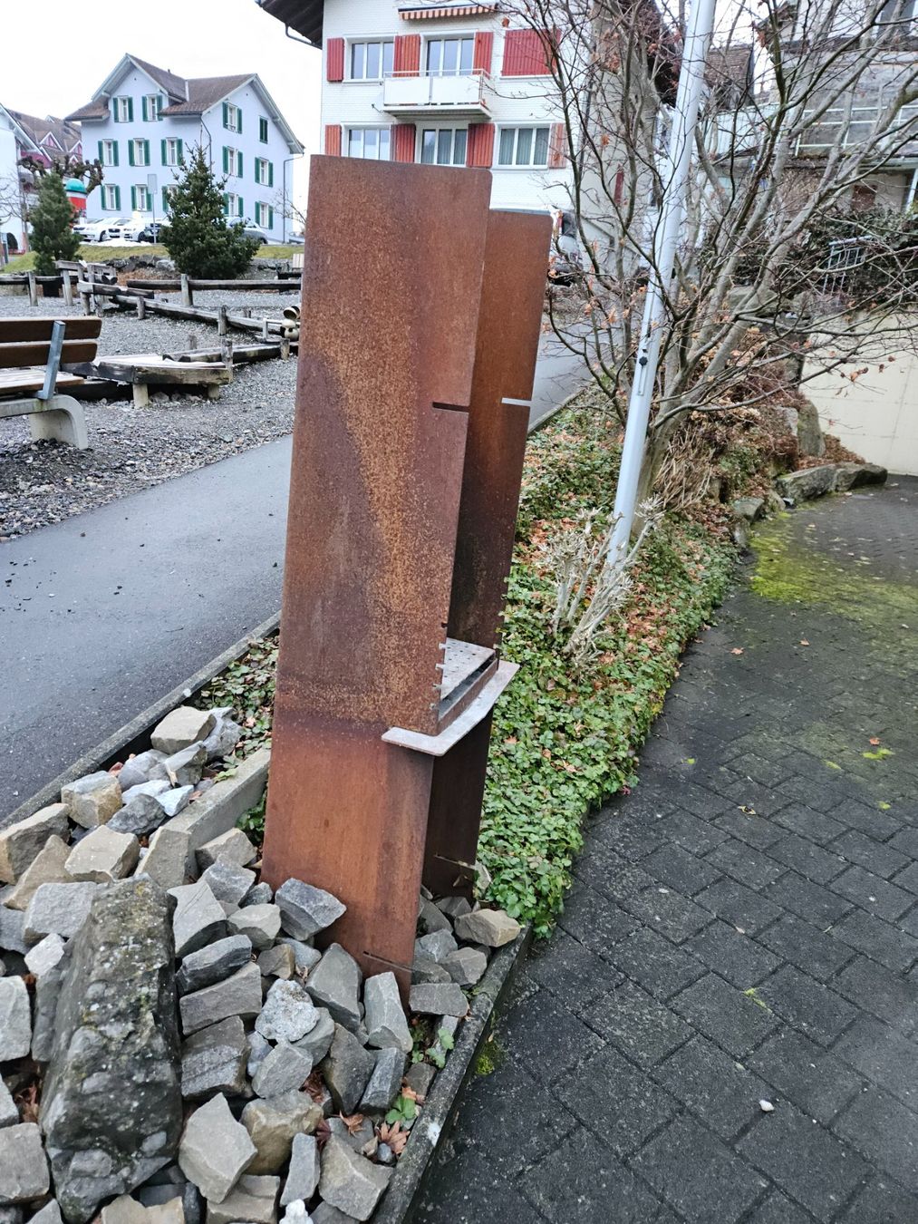 Griglie: Feuerstelle Gartengrill Cheminee rustikal Rost-Patina – Usato da Morschach venduto da Hanswi 1
