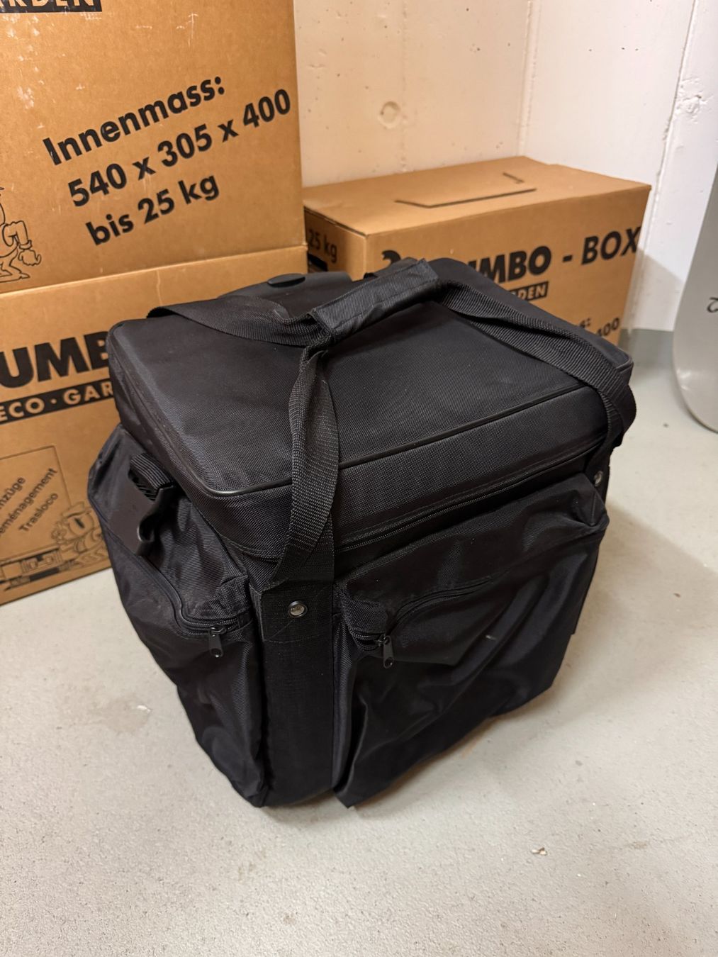 Reisekoffer: Vinyl Case Trolly Record Bag + 2 Stk. HardCase – Gebraucht aus Unterkulm von mdd_designs 3