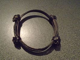 Armband verschiedene Stränge, Knöpfe/schwarz
