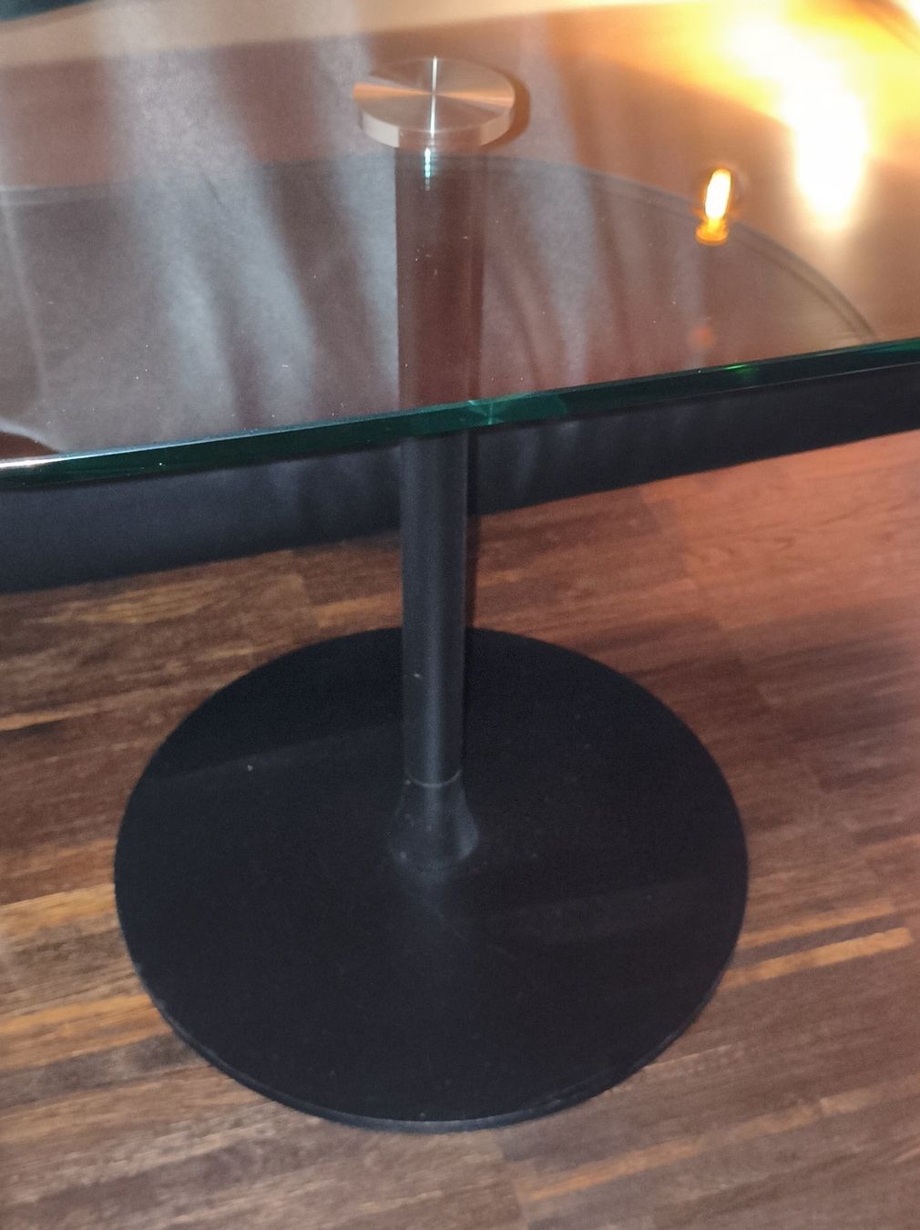Tische: Table d'appoint en verre design – Gebraucht aus Zug von LindaManga 3