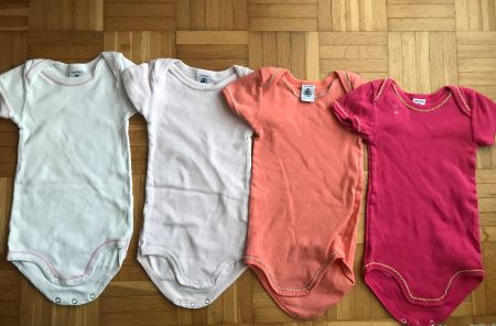 4 kurzarm Body von Petit Bateau Grösse 74 - Porto 3.40