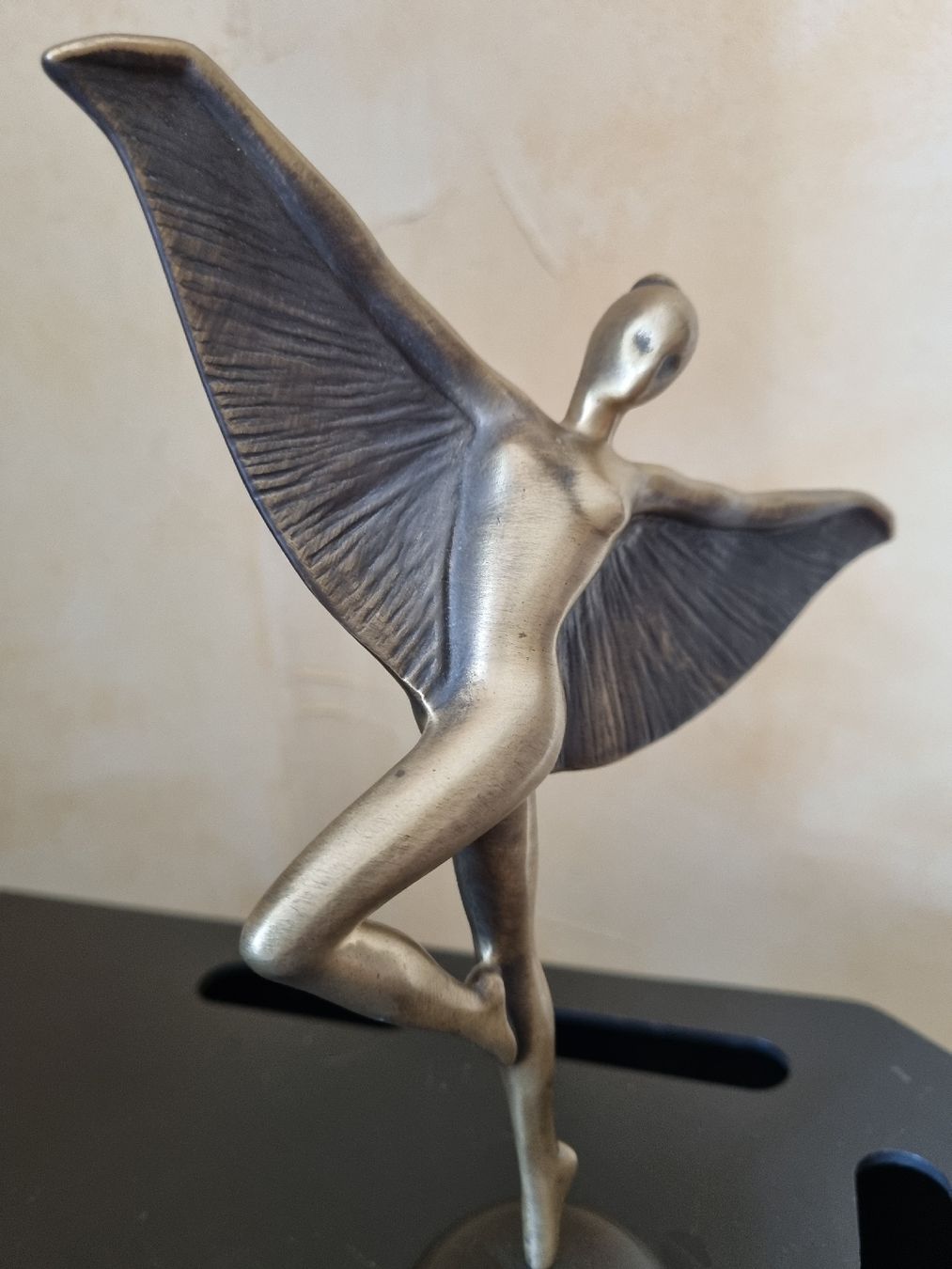 Statuette: Statue en bronze de danseuse dans le style Art deco – Usato da Savièse venduto da rox_wpp5 1