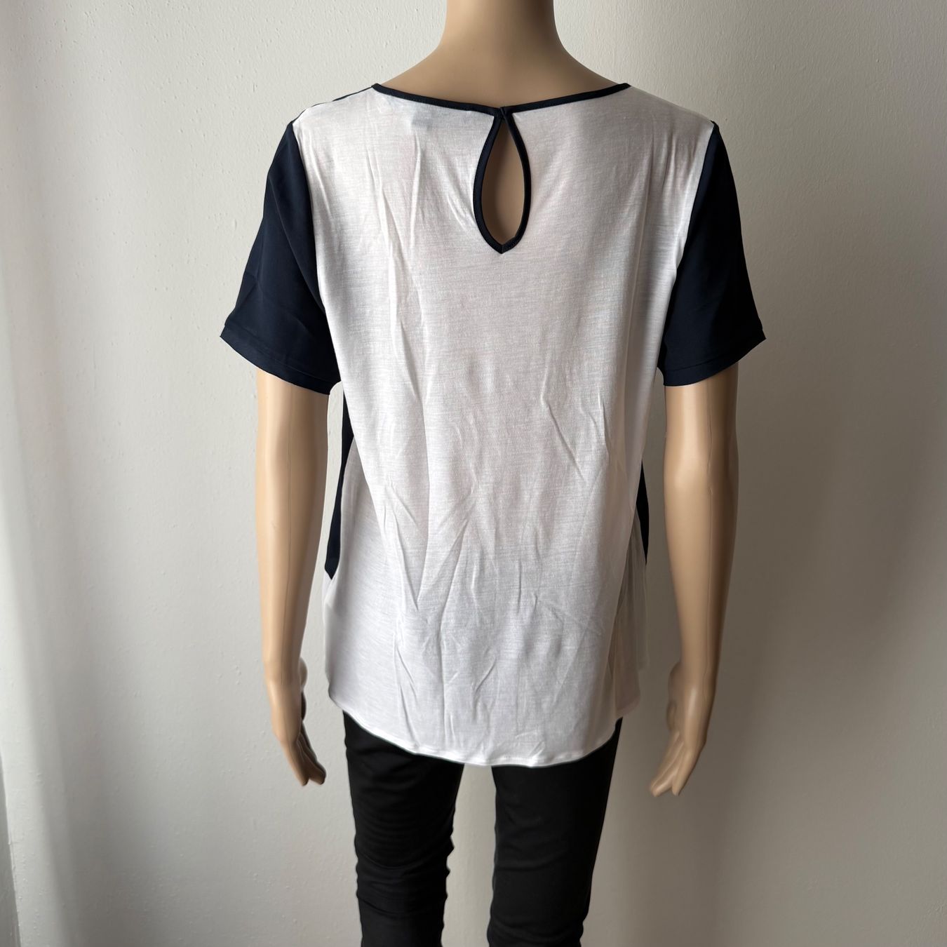 French Connection T-Shirts: FRENCH CONNECTION T-Shirt 💙 – Gebraucht aus Zürich von ClosetQueen 4