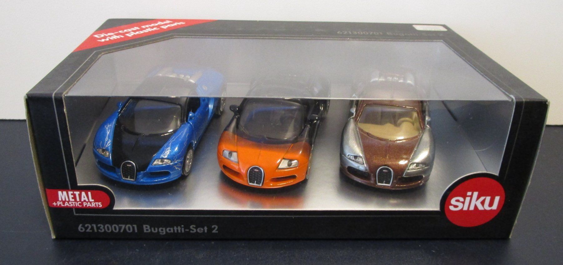 Siku Voitures modèles: SIKU 3 BUGATTI SET 2 - 621300701 – Neuf avec emballage d'origine à Chêne-Bourg par breno56