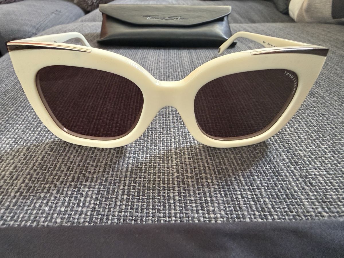 Thomas Sabo Occhiali & Lenti: Sonnenbrille Thomas Sabo weiss mit Etui Modell E0017 – Usato da Eglisau venduto da Nic1906