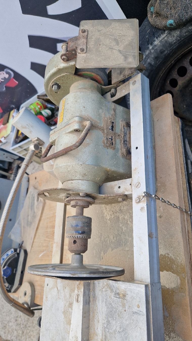 Alle Maschinen: meuleuse + ponceuse menuiserie  – Gebraucht aus Les Acacias von str_6prq 1