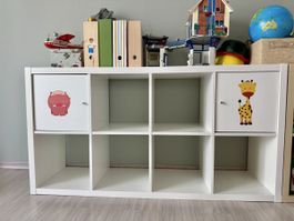 IKEA KALLAX Regal weiss 147 × 77 cm inkl. 2 Türen