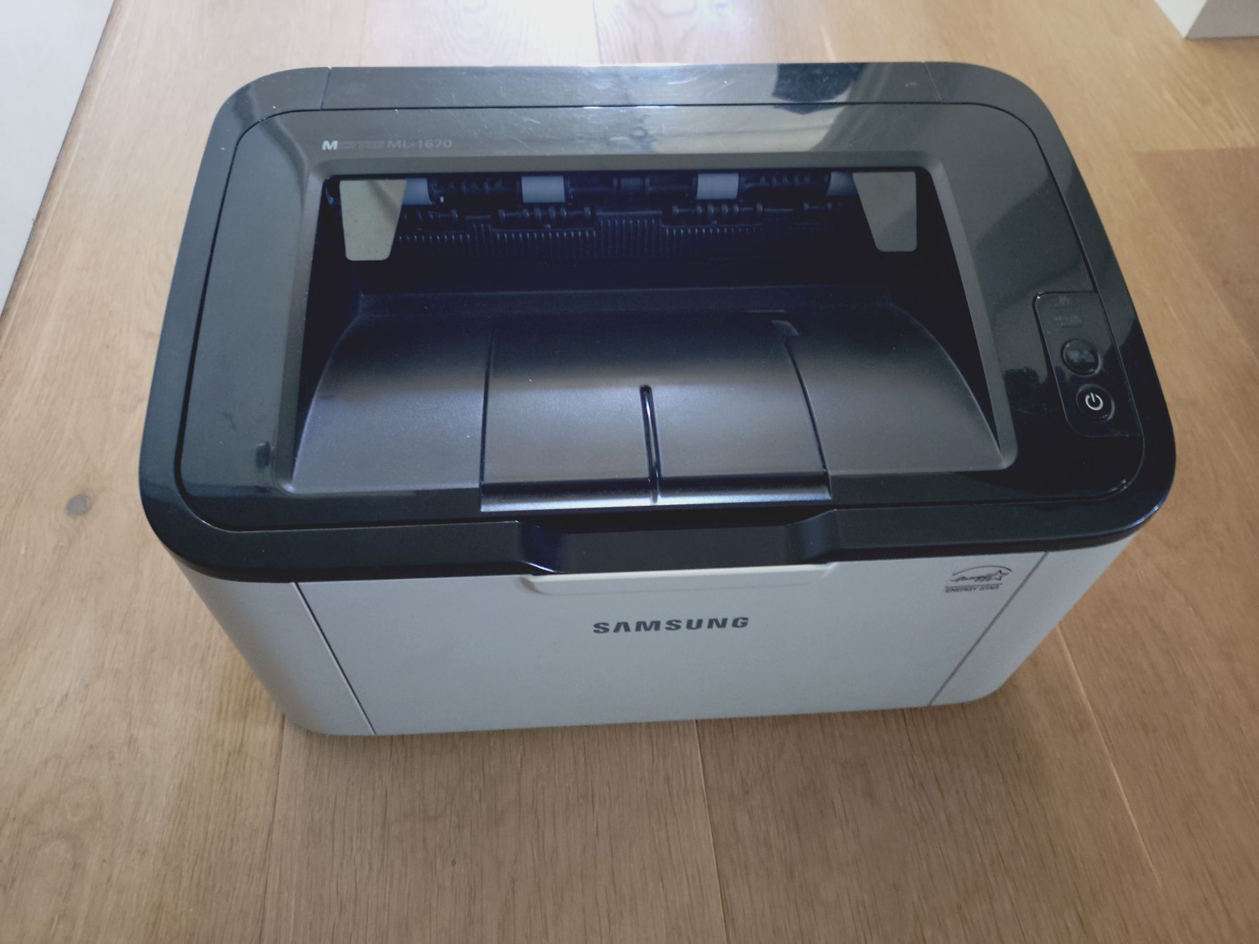 Samsung Stampanti: Samsung ML-1670 Laser Printer Schwarz-Weiss – Usato da Rüti ZH venduto da sherrmann