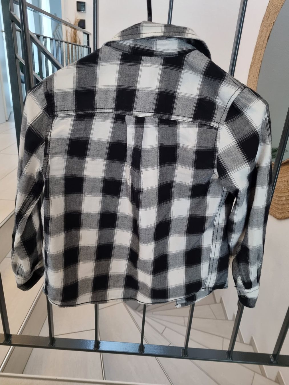 Camicie, T-shirt & Polo: Jungen Bluse Gr. 128 – Usato da Niederwil SG venduto da Excentia 1
