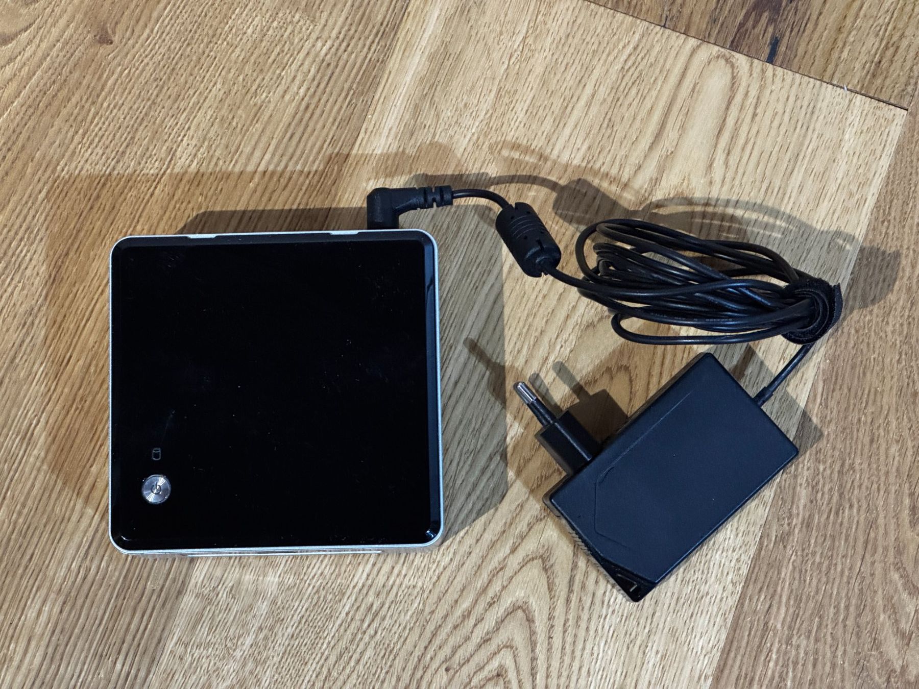 Intel PC: Intel NUC5PGYB – Usato da Flawil venduto da lightstorm77 6
