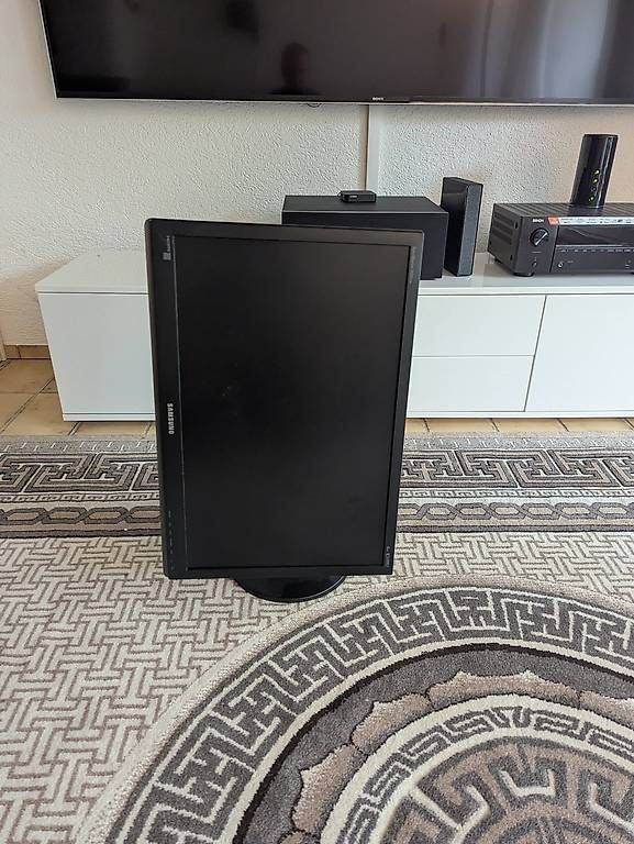 Samsung Monitor: Samsung 26 Zoll Bildschirm HDMI – Usato da Lindau venduto da phi_tj6c 3