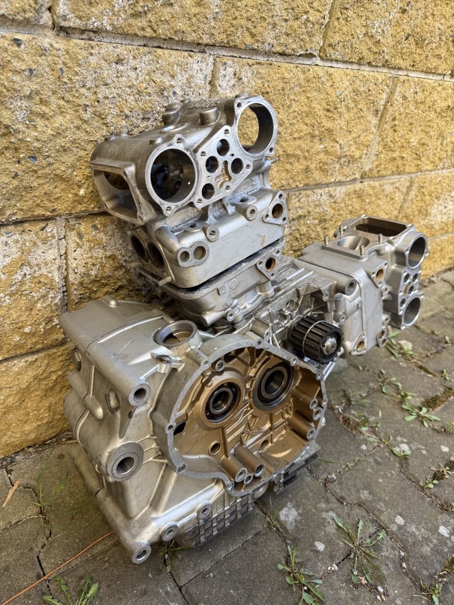 Ducati Motori: Moteur nu Ducati 748 idem 916 996 – Difettoso da Cossonay-Ville venduto da Jeromek 7