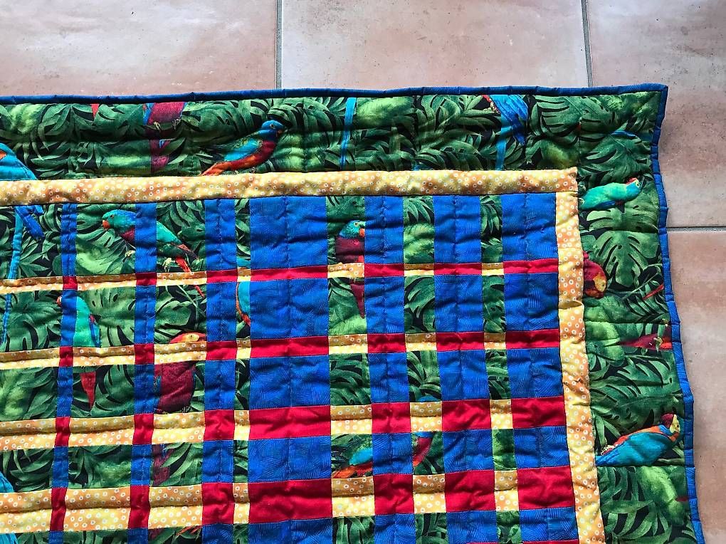 Teppiche: Tapis mural aux oiseaux en patchwork – Gebraucht aus Estavayer-le-Lac von mar_2s6b 1
