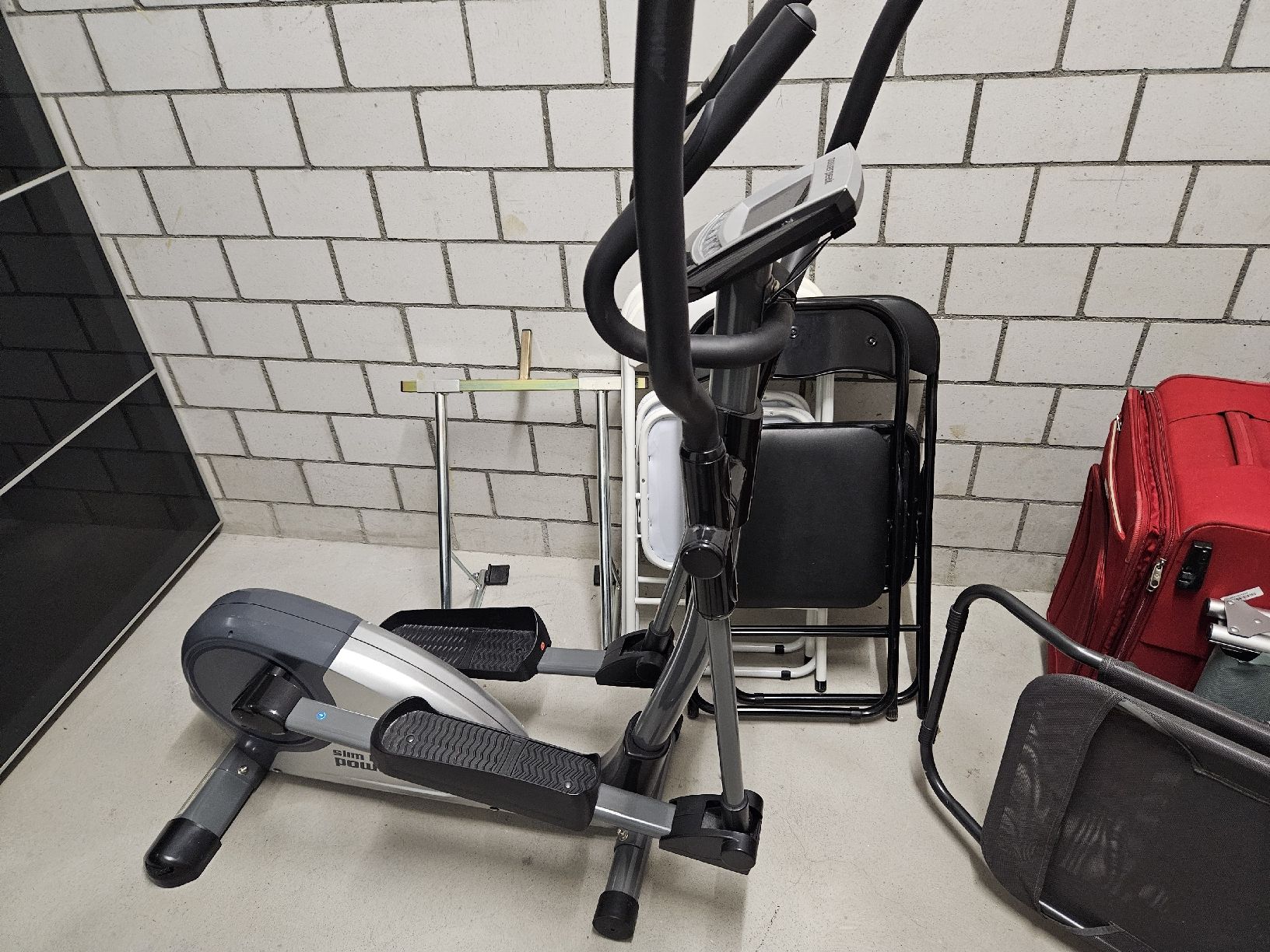 Hometrainer: Crosstrainer Powerpeak TZ-6196 gebraucht – Difettoso da Baar venduto da meljo