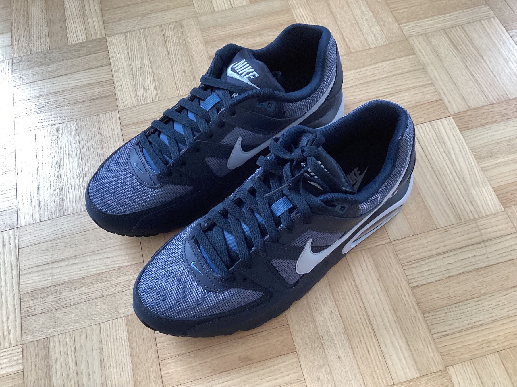 Nike Scarpe da uomo: Nike Air Max in 42,5 – Nuovo e nell'imballaggio originale da Sargans venduto da Broder2