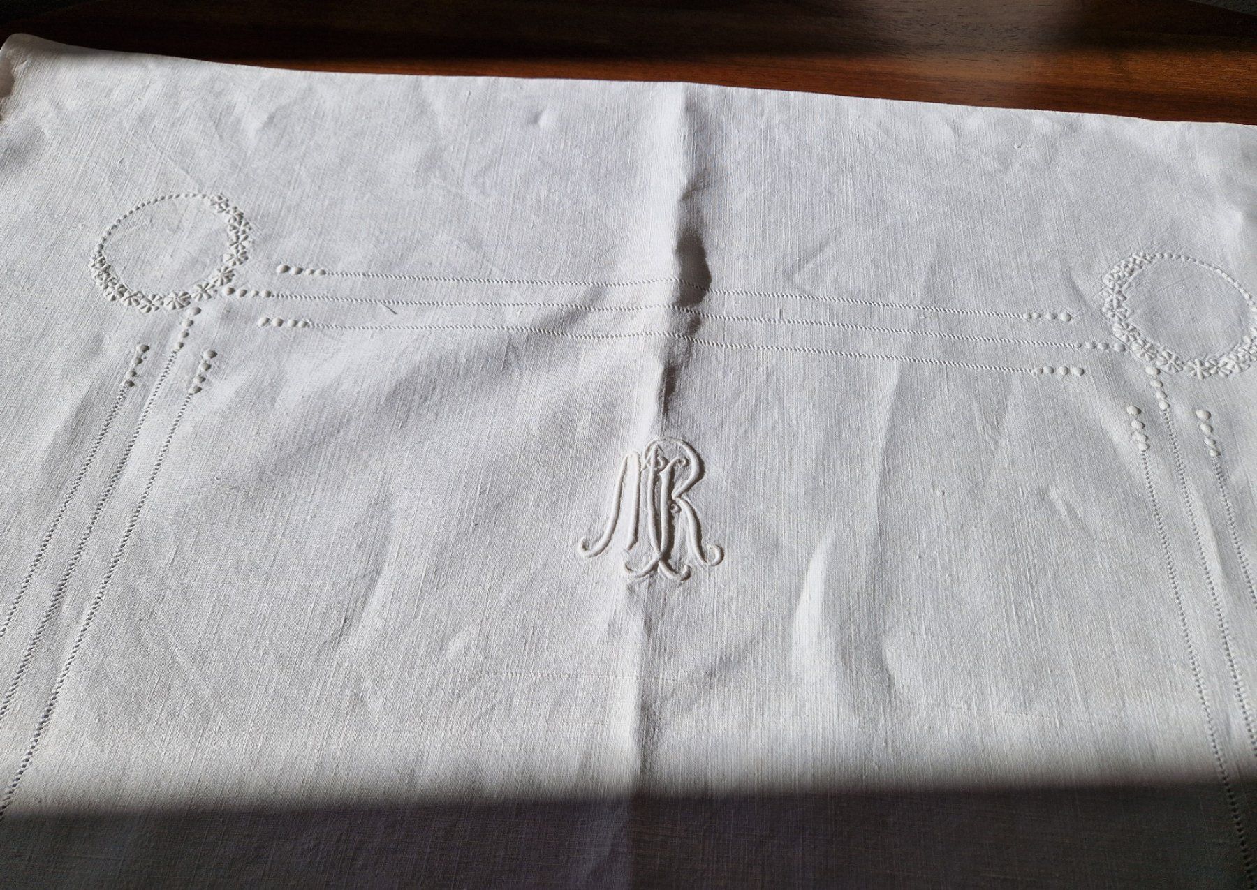 Biancheria da letto: Leinen Kissenbezug mit Monogramm MR – Usato da Bern venduto da Antikbatik 4