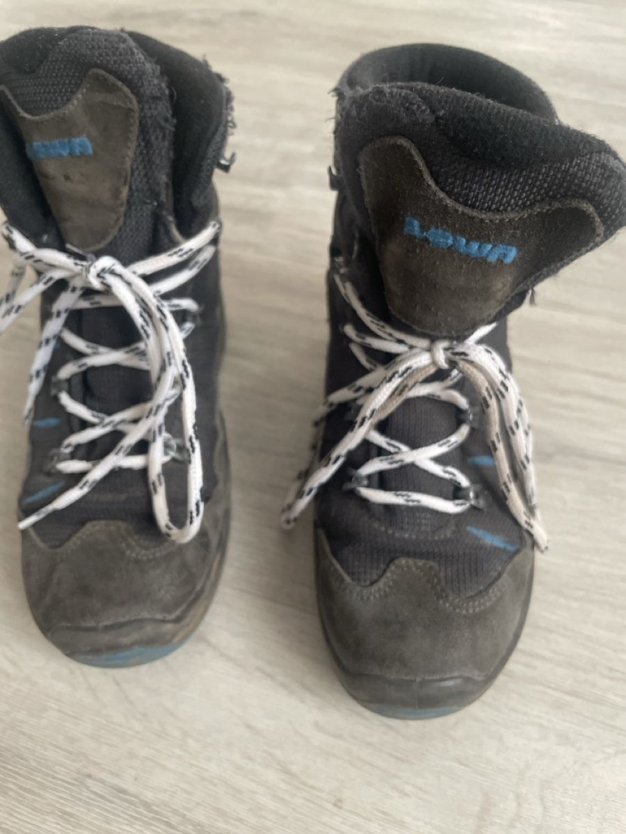 Lowa Scarpe per ragazzi: Lowa Kinder Winterschuhe Gr. 31 – Usato da Oberburg venduto da jul_f7mj 1