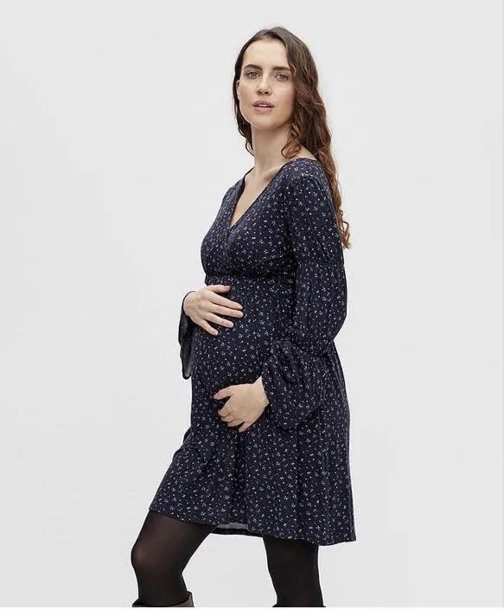 Mamalicious Vestiti: Mamalicious Umstandskleid mit V-Ausschnitt – Nuovo e nell'imballaggio originale da Zürich venduto da luxuryoutlet1 4