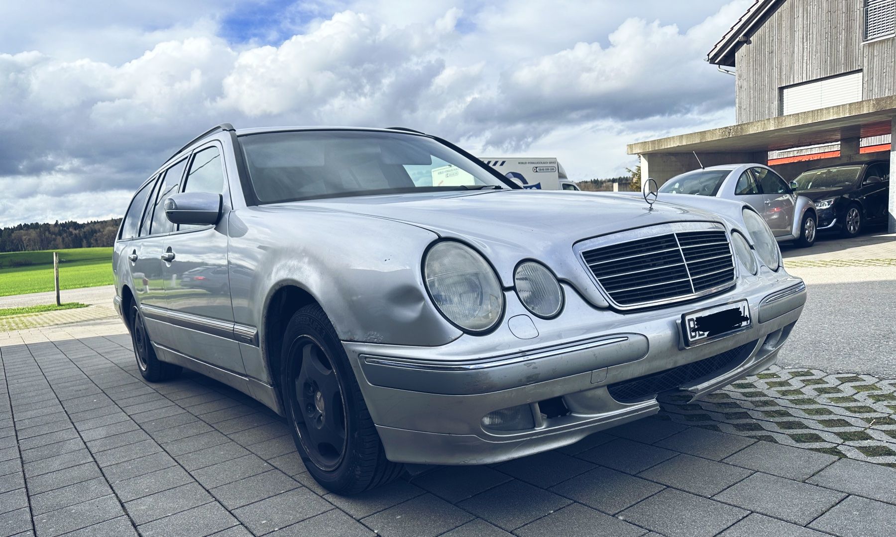 Mercedes-Benz Autos: Mercedes E270 CDI W210 Vollaustattung mit MFK – Gebraucht aus Bleienbach von  9