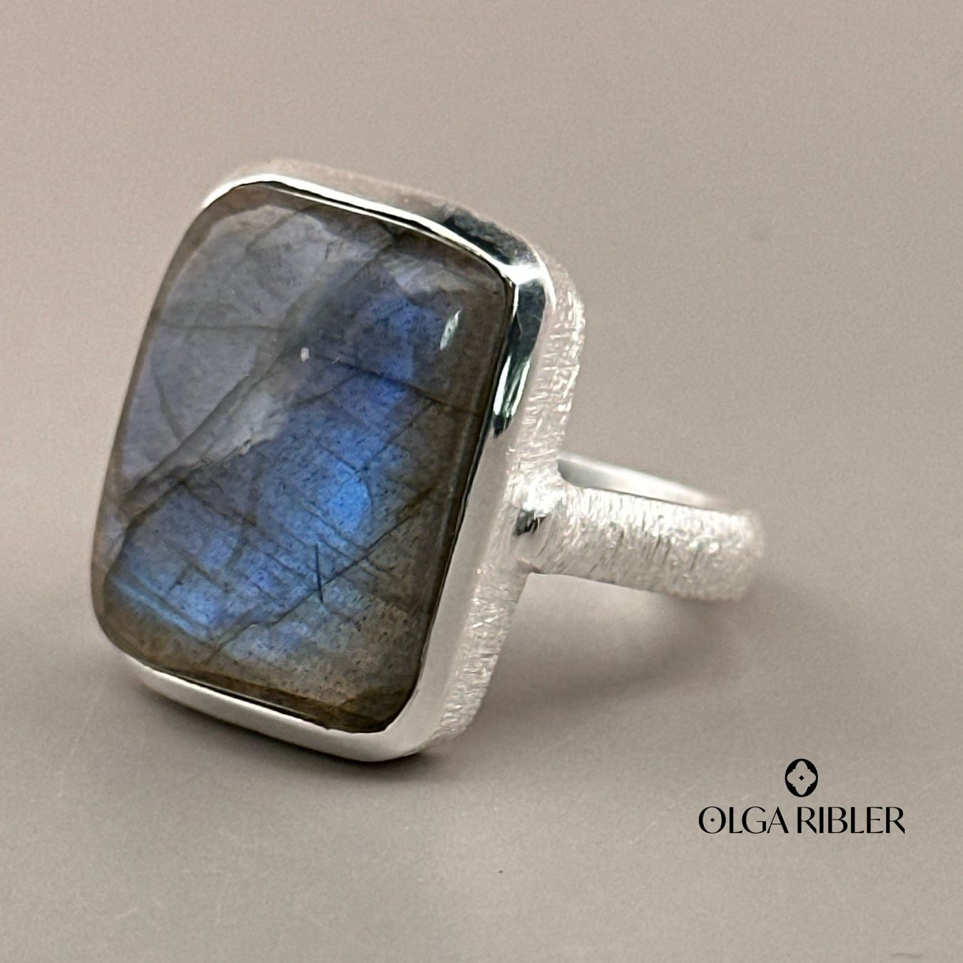 Olga Ribler Anelli: Unikate Silber Ring 925 mit Labradorit Grösse 61 – Nuovo (secondo la descrizione) da Luzern venduto da Schmuckoutlet 6