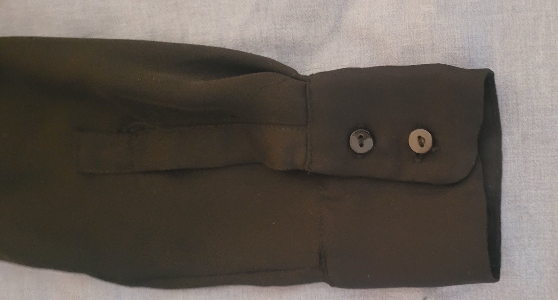 H&M Chemisiers: Chemisier noir taille 38 – Neuf (Voir description) à Neuchatel par Annikika 2