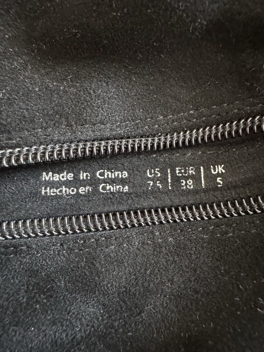 Scarpe da donna: Élégante cuissardes en daim – Usato da Denens venduto da sar_5wlm 6