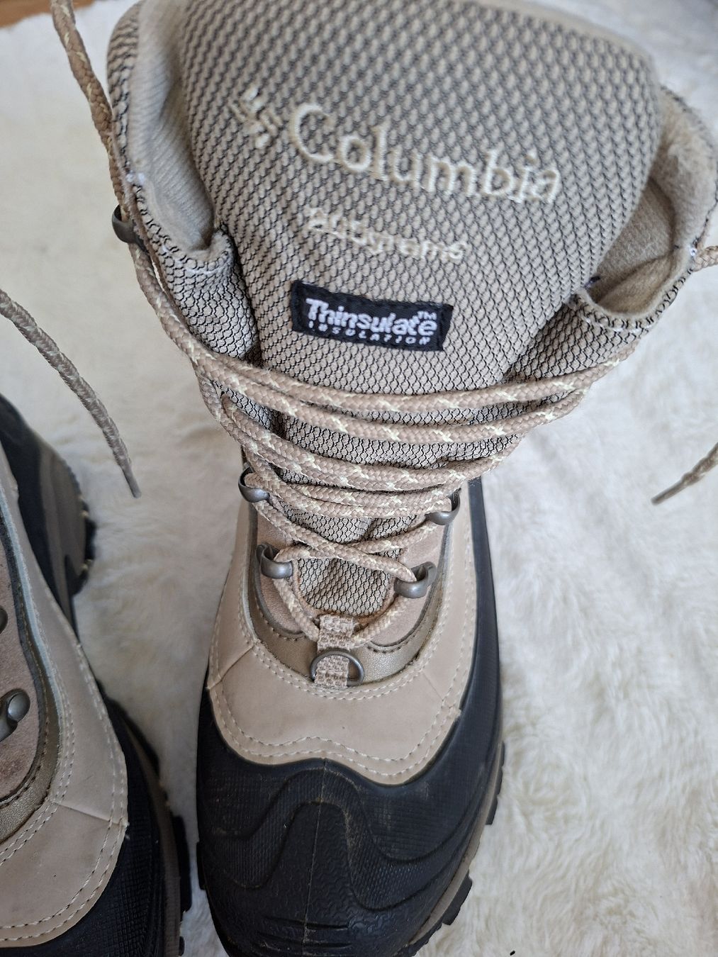 Columbia Chaussures femmes: Bottes Columbia Bugaboot Omni-Tech EUR 38  – D'occasion à Renens VD par ser_j2fn 1