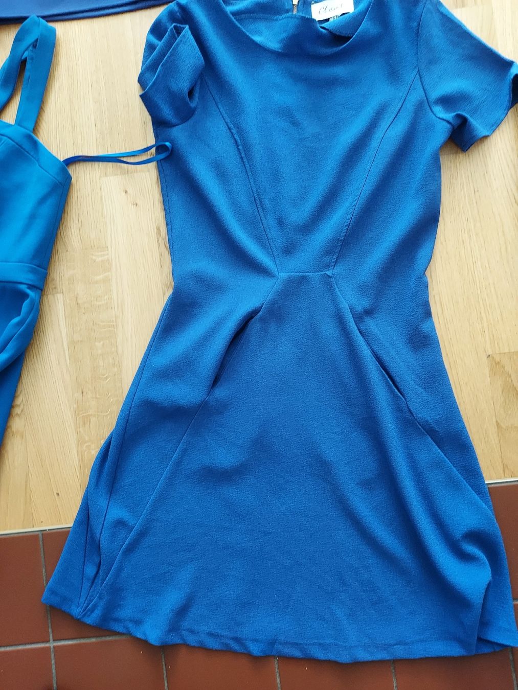 Lotti di vestiti: Schöne kleiderpaket Gr. 36 – Usato da Glattpark(Opfikon) venduto da Uthyla 1
