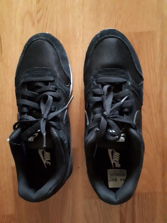 Nike Damen Laufschuhe leicht 39 nur 1 mal getragen Kaufen auf Ricardo