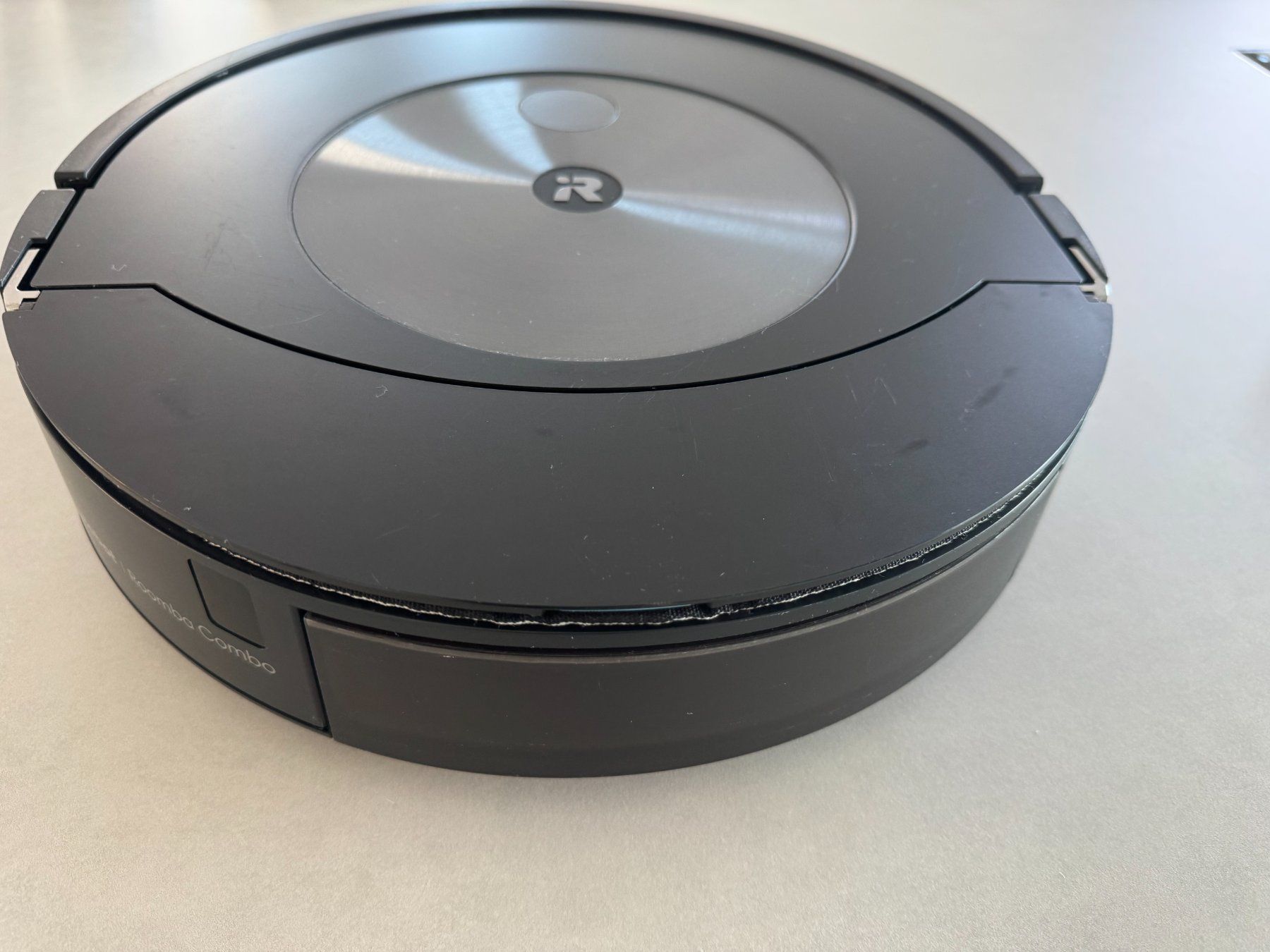 Irobot Staubsauger & Zubehör: iRobot Roomba Comboj7+ Saug- & Wischroboter – Gebraucht aus Richterswil von barneys123 2