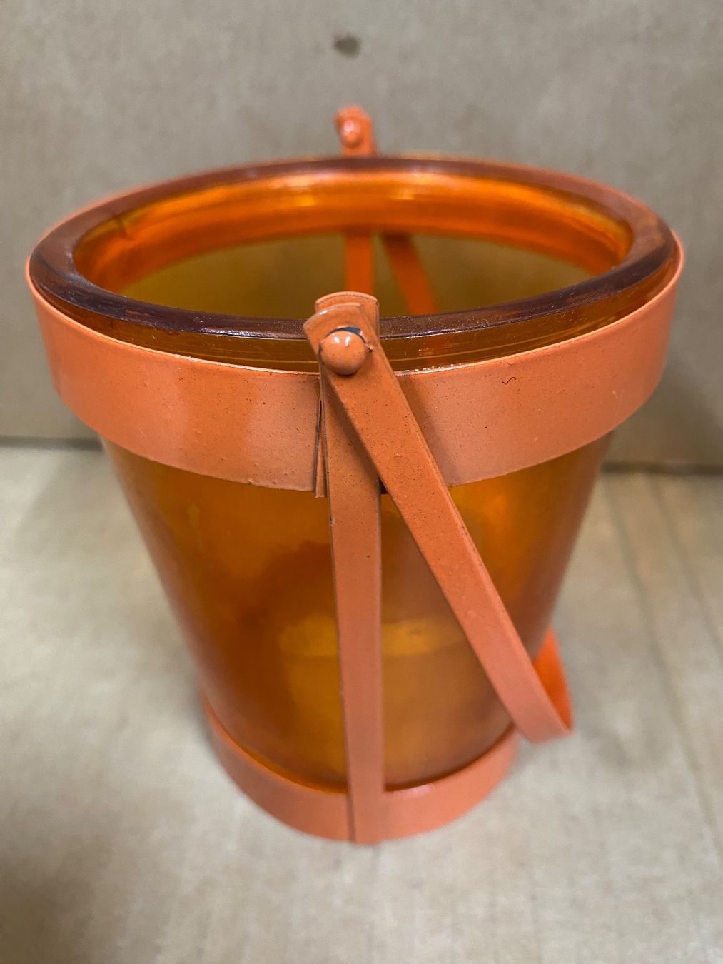Behälter & Ähnliches: Kübelchen orange – Gebraucht aus Eschlikon TG von ArtRec 3