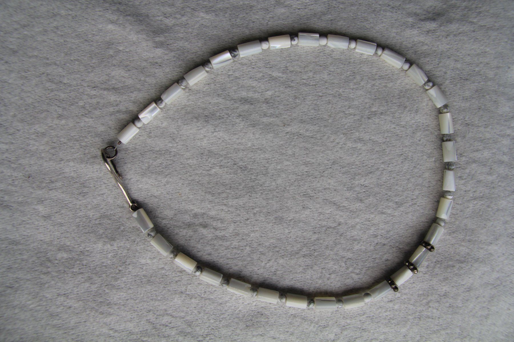Catenine: Halskette weiss – Nuovo (secondo la descrizione) da Meiringen venduto da Dunkel1 4