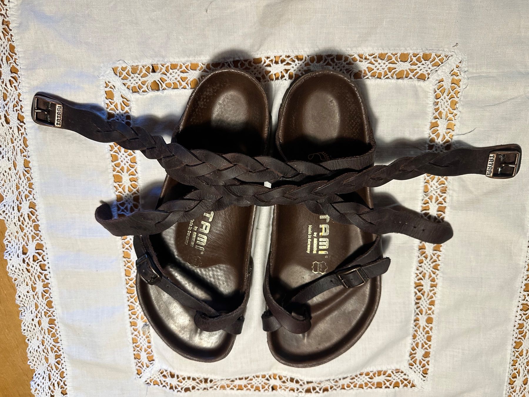 Birkenstock Scarpe da donna: Tatami bei Birkenstock – Usato da Sta. Maria V. M. venduto da perpeline