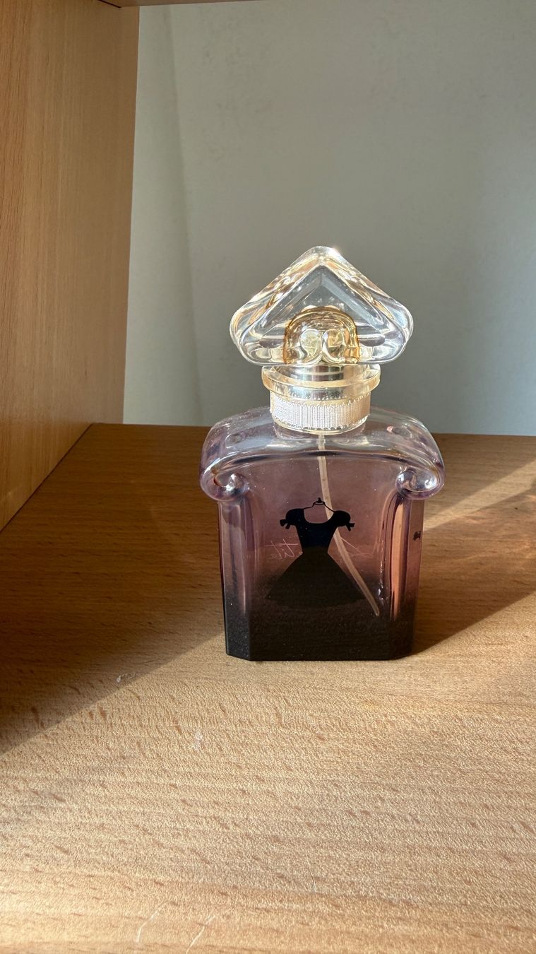 Guerlain Flaconi: La petite robe noire de Guerlain - Flacon 30 ml – Usato da Yverdon-les-Bains venduto da _sabrinah_ 1