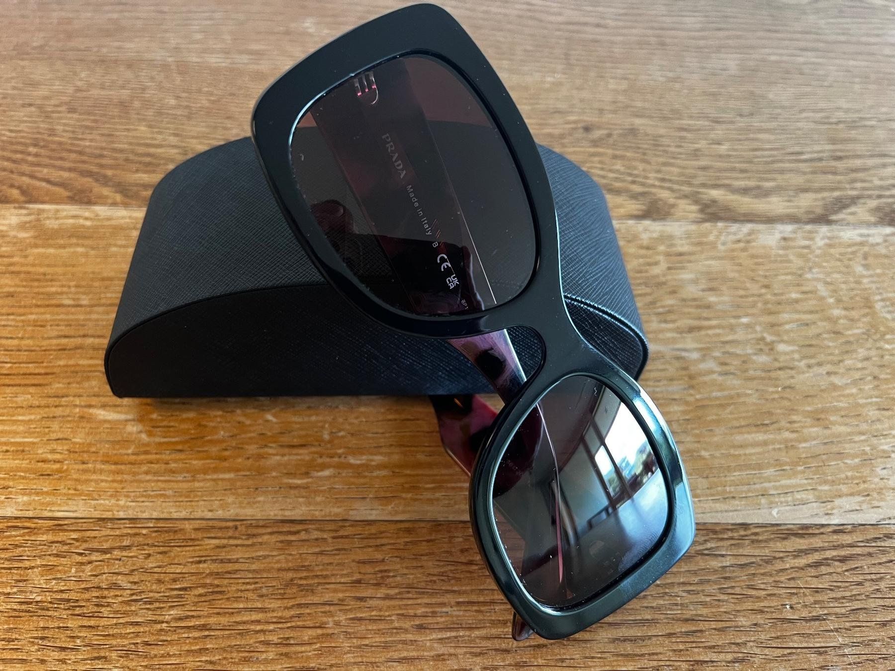 Prada Occhiali & Lenti: PRADA Sonnenbrille Sunglasses Designer – Usato da Liestal venduto da jorge0000 1