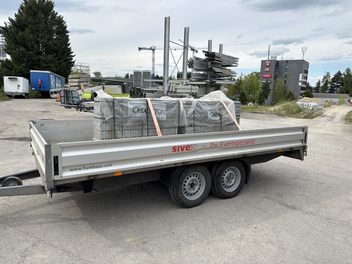Rimorchi: Humbauer Tandem Anhänger 3to. – Usato da Horgen venduto da sivex