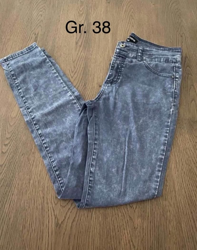 Jeans: Jeanshose gr. 38 – Usato da Wald ZH venduto da HIP-HOP03
