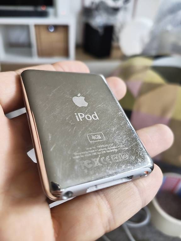Lettore multimediale portatile: Voll funktionsfähiger iPod Nano – Usato da Lachen SZ venduto da Kamelfluesterer 1