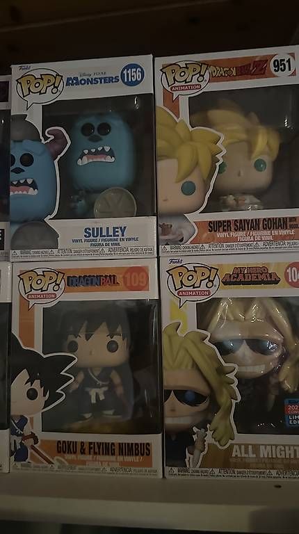 Statuette: Vendo funko pop  – Nuovo e nell'imballaggio originale da Osogna venduto da rya_c6dx 1