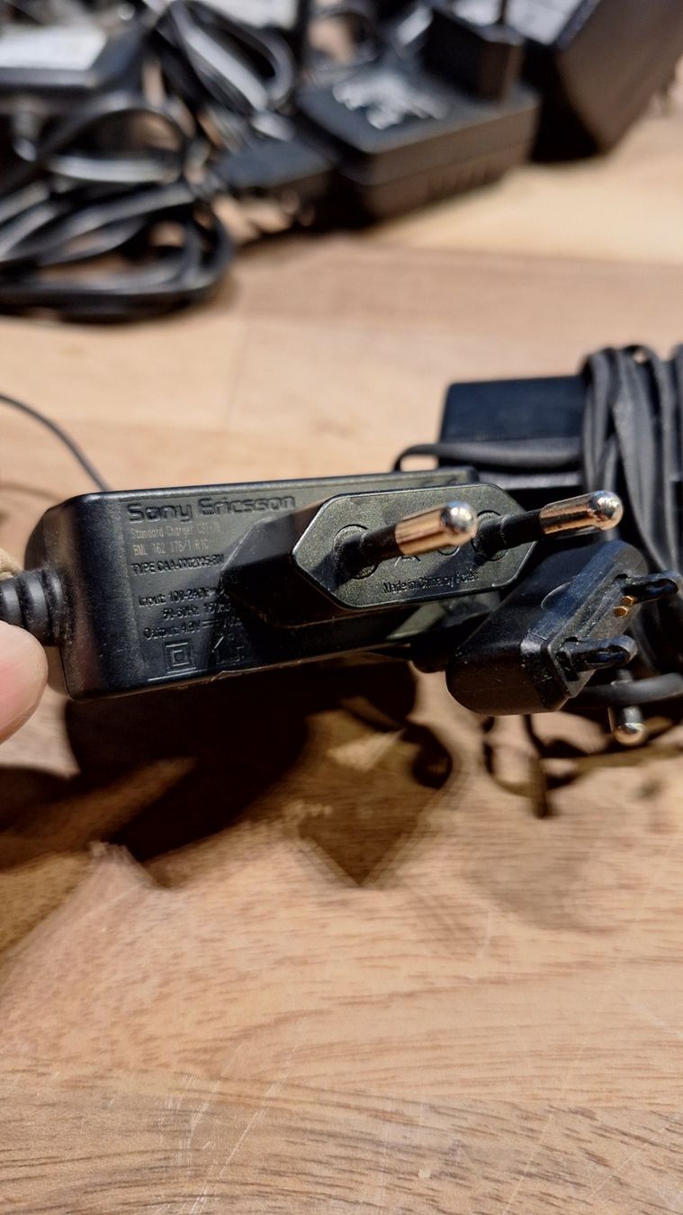 Laufwerke & Adapter: diverse Adapter – Gebraucht aus Steinhausen von V4ABC 4