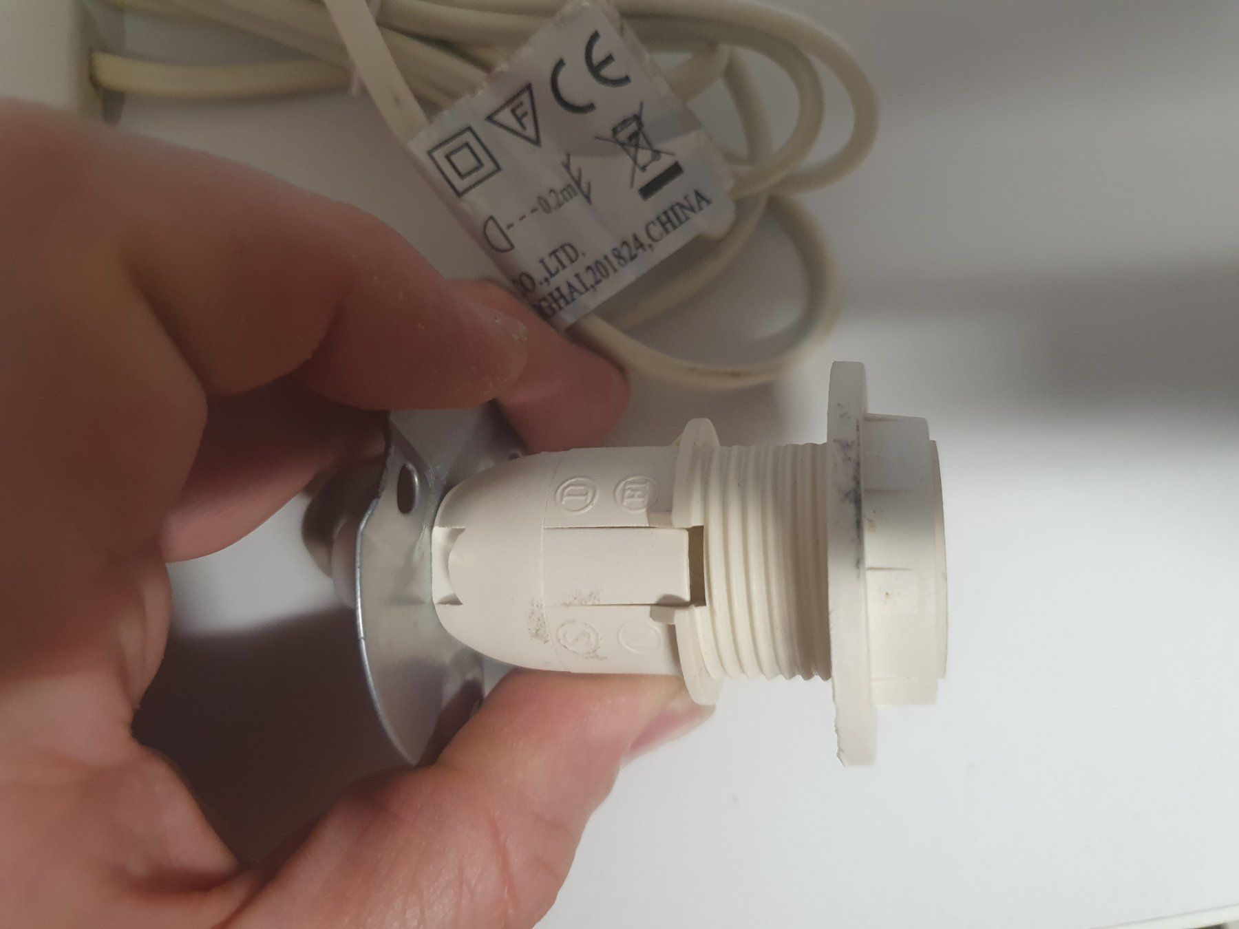 Interruttori: Weisse Lampenfassung E14 mit Schalter und Stecker – Usato da Zürich venduto da eymen20 2