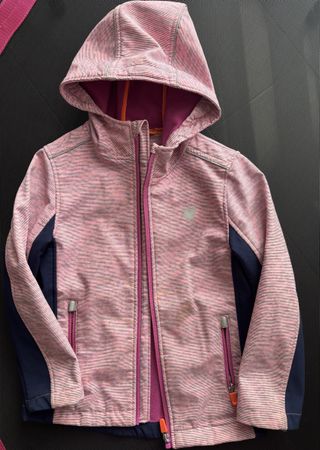 Softshell Jacke Grösse 122, C&A