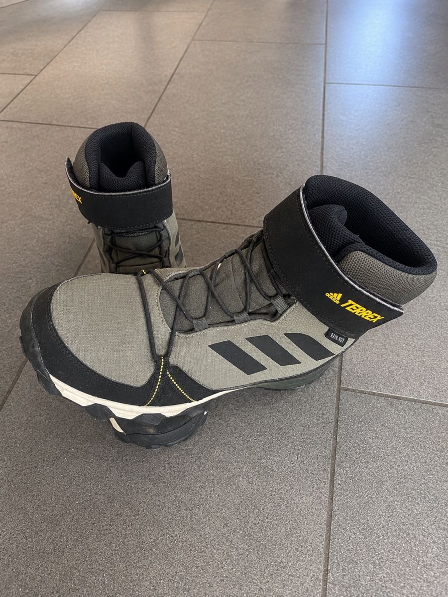 Adidas Scarpe da uomo: Schneeschuhen Adidas Terrex RAIN.RDY  – Usato da Li Curt venduto da Bu51ne55P