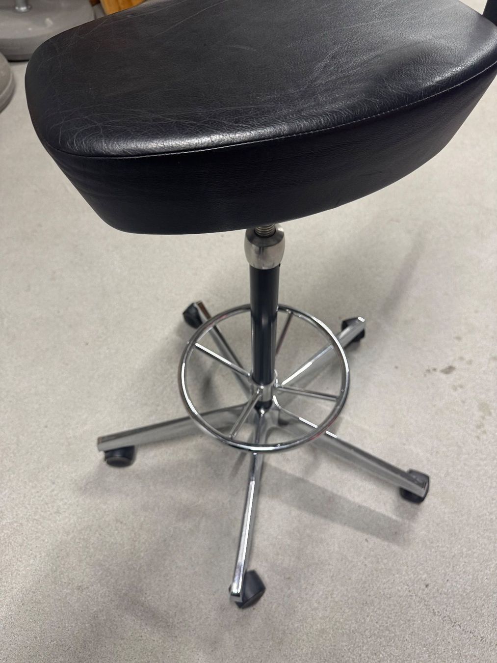 Chaises: Ergonomischer Arbeitsstuhl – D'occasion à Luterbach par Silvan1898 2