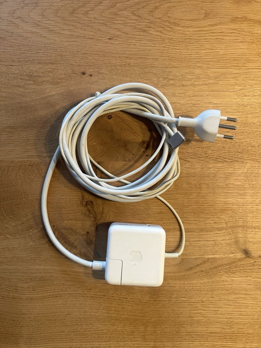 Apple Notebook: MacBook Pro 2014, i5, 8GB - defekter Bildschirm – Usato da Grafstal venduto da Alfred1988 3