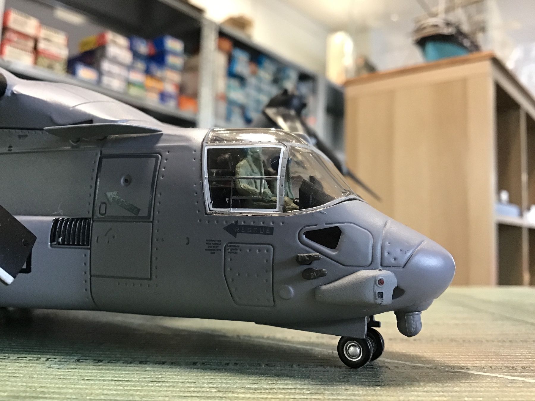 Kit di modellismo & Modellini statici: V-22 Osprey, Modellflugzeug1:72 Fehlteile – Difettoso da Männedorf venduto da Modell-Spezialisten 4