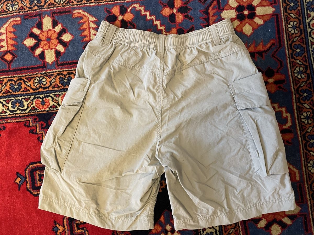 Uniqlo Pantaloni: Cargo Shorts Uniqlo – Usato da Zürich venduto da pau_kbr6 1