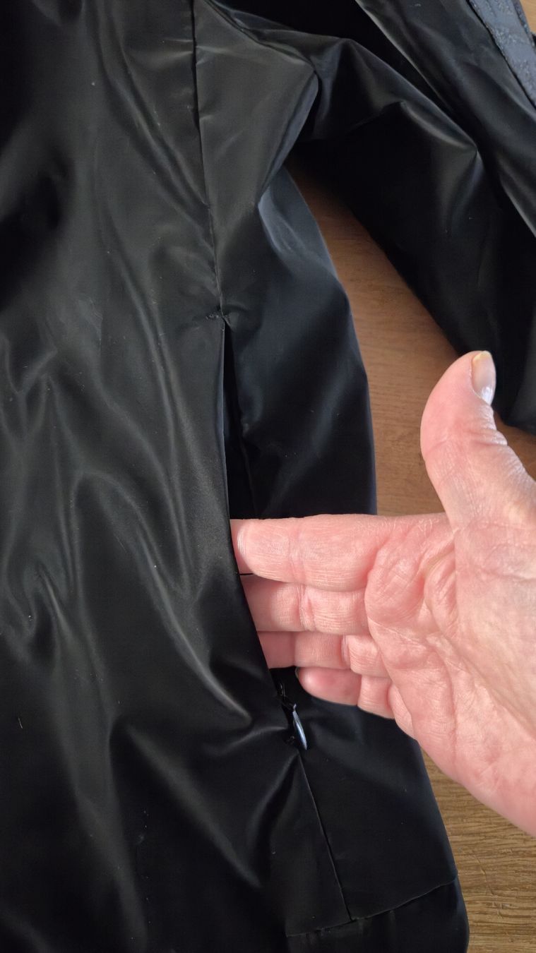 Fendi Jacken: Fendi Jacke Grösse S – Gebraucht aus Benglen von Janine_25 7